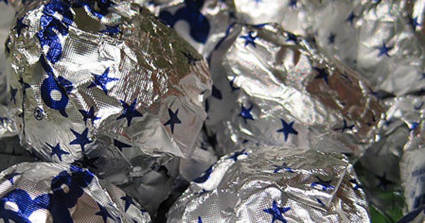 Alluminio: dalle pentole all’incarto dei cioccolatini. E siamo primi in Europa nel riciclo